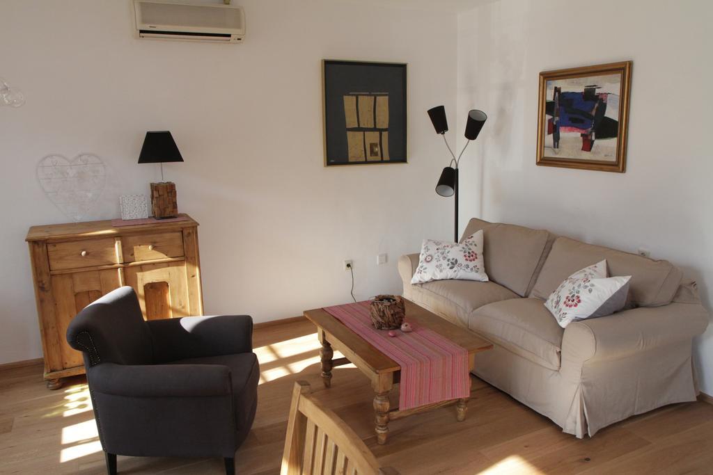 Unser Rosa Haus Fuer Sie ルスト 部屋 写真
