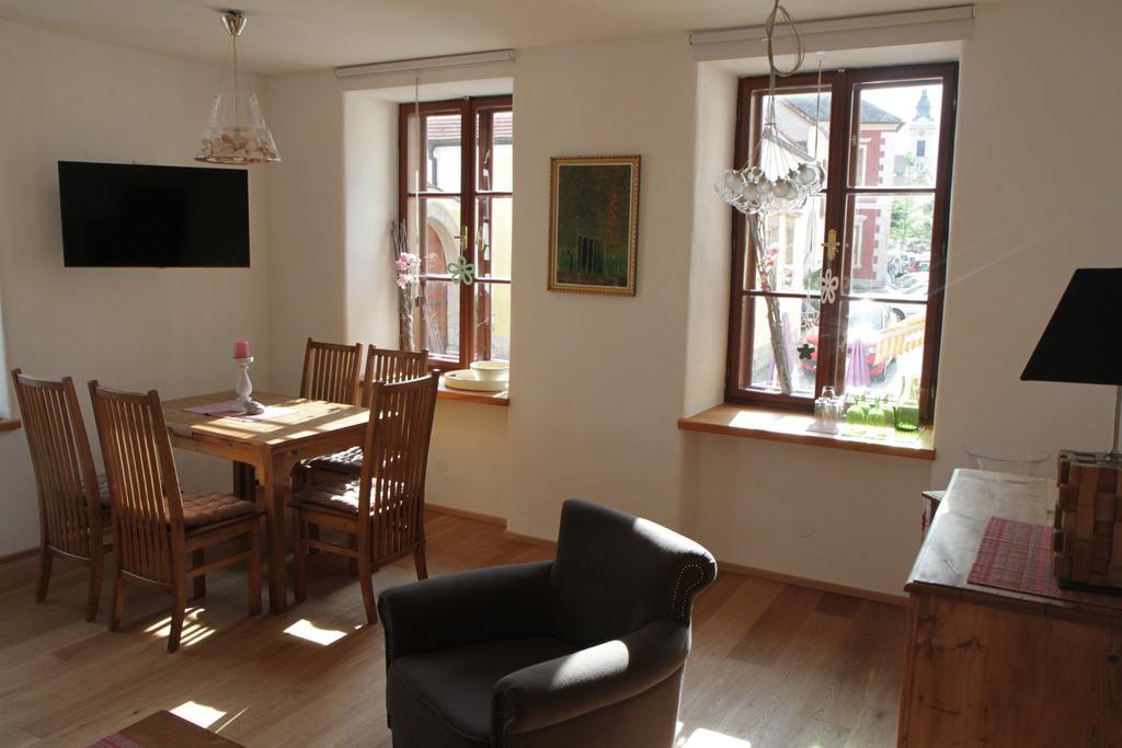 Unser Rosa Haus Fuer Sie ルスト 部屋 写真